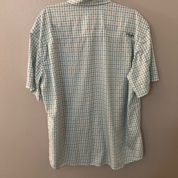 HUK Men's Short Sleeve Fishing Button Down Shirt - Picture 5 of 6